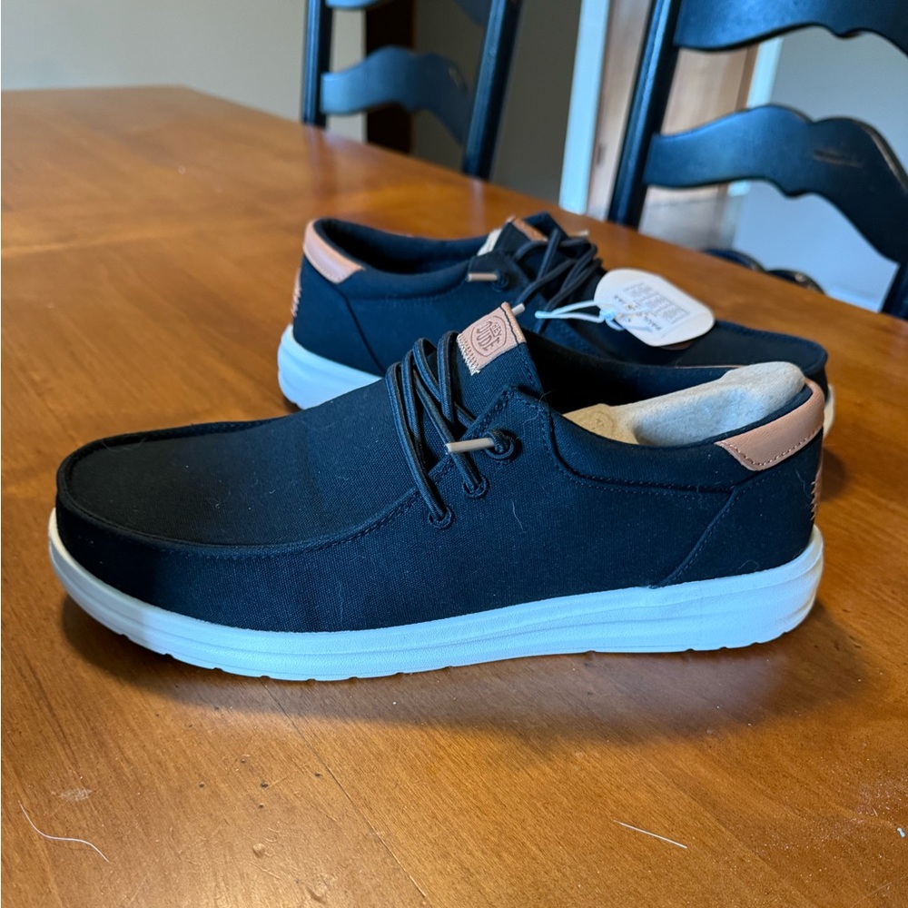 Hey Dude shows- Paul Canvas Black Shoes